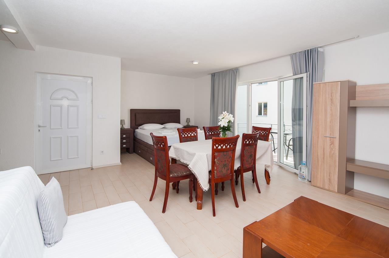Open Sea Apartments Utjeha Dış mekan fotoğraf