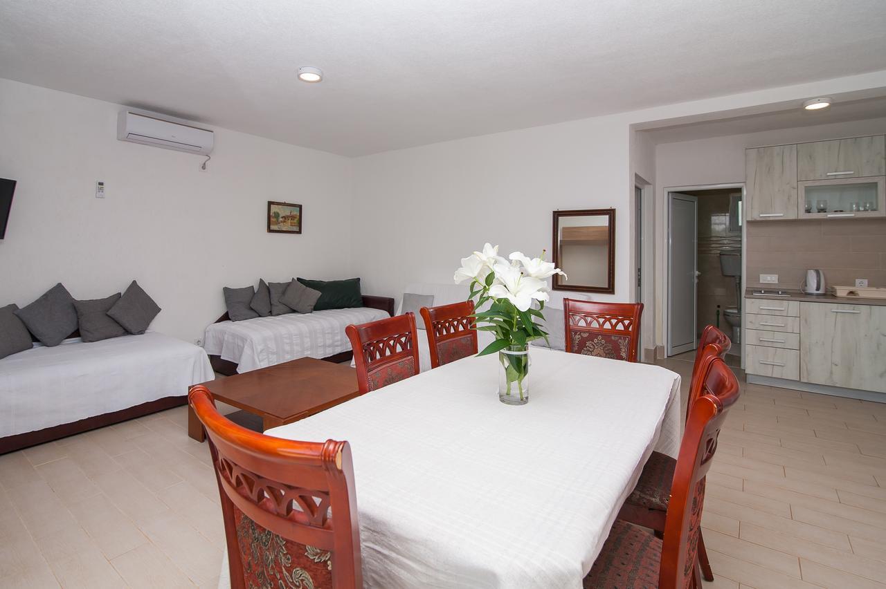 Open Sea Apartments Utjeha Dış mekan fotoğraf